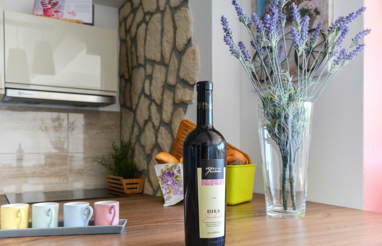 Kaj-Lux Novi Apartment Novi Vinodolski Luaran gambar
